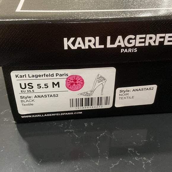 SOLD. Karl Lagerfeld black heels. - Picture 4 of 4